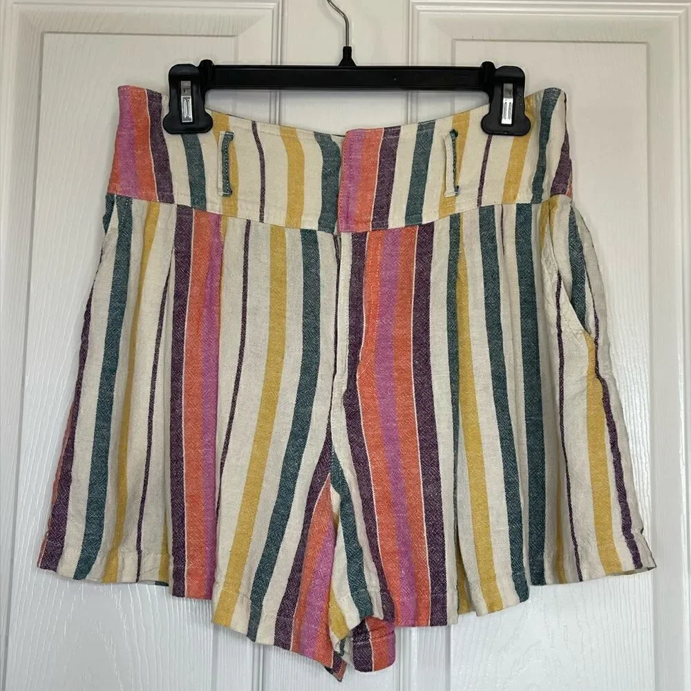 BP. Linen blend high waist striped shorts size M